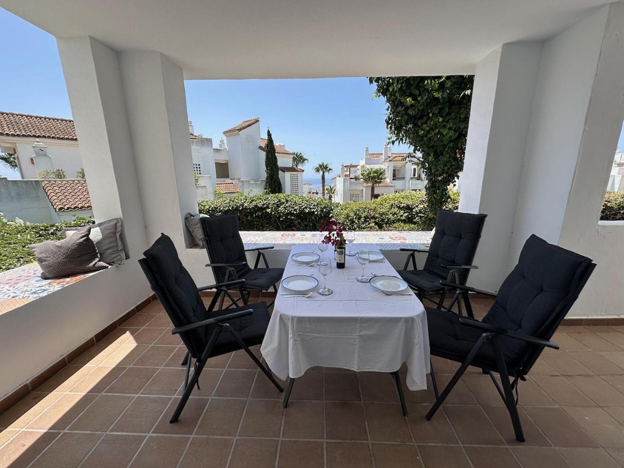 Quiet Family Apartment, 4 Pools, Close To The Beach And Golf, La Marina Alcaidesa 9 02 מראה חיצוני תמונה